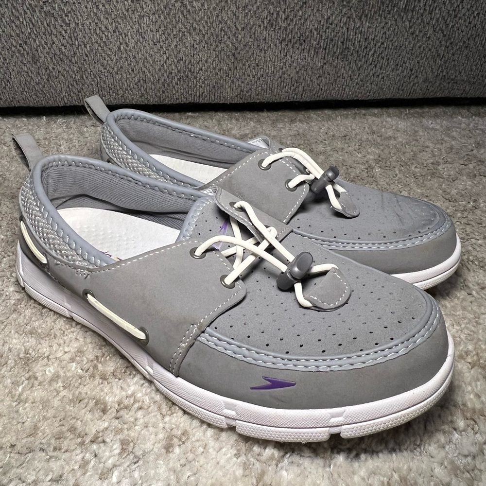 Speedo Light Gray Loafers with White and Purple Details